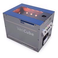 REA VeriCube UV 365nm con modulo fotocamera - ottica da 16 mm, campo visivo di 63 x 47 mm